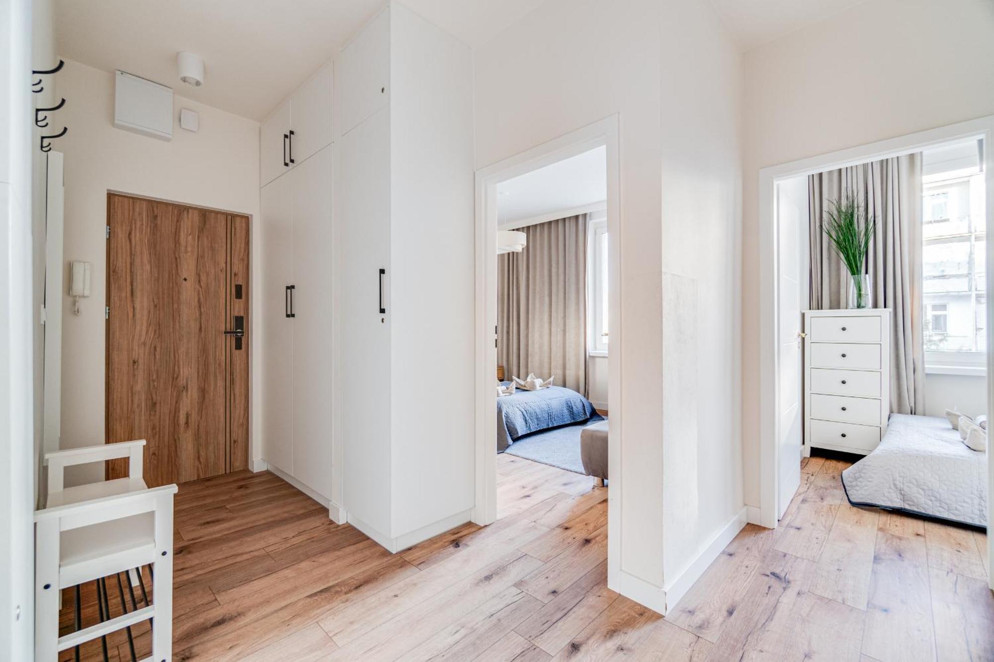 Bright Day Apartment - Self Check-In 24H, 10 Min Market Square 브로츠와프 외부 사진